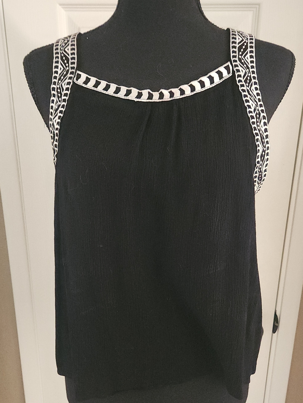 Forever 21 Black Tank with White Patterned Trim - Women's Sleeveless